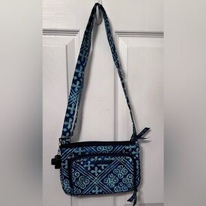 Vera Bradley Crossbody Bag Women's
Medium Blue Moroccan Cuban Tile Pattern